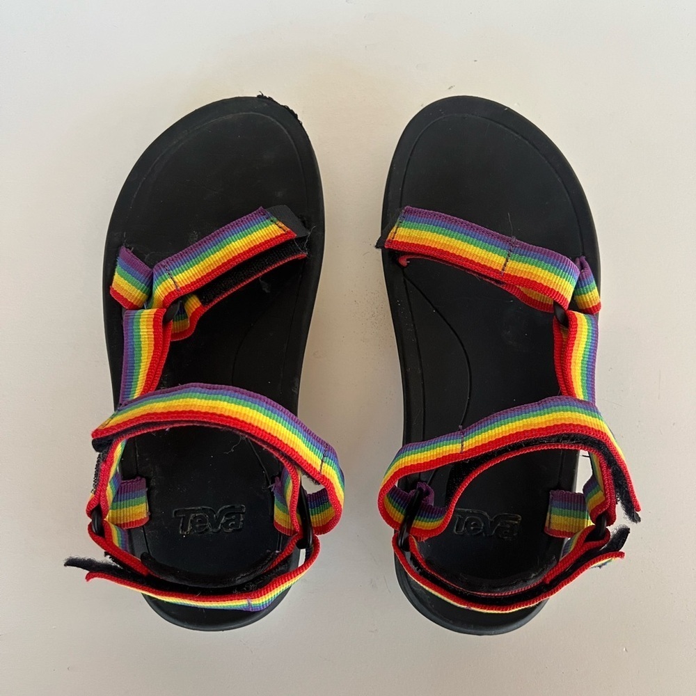 Teva Kid's Unisex Hurricane Xlt 2 Sandals Water Shoes, Rainbow and Black, size 3
